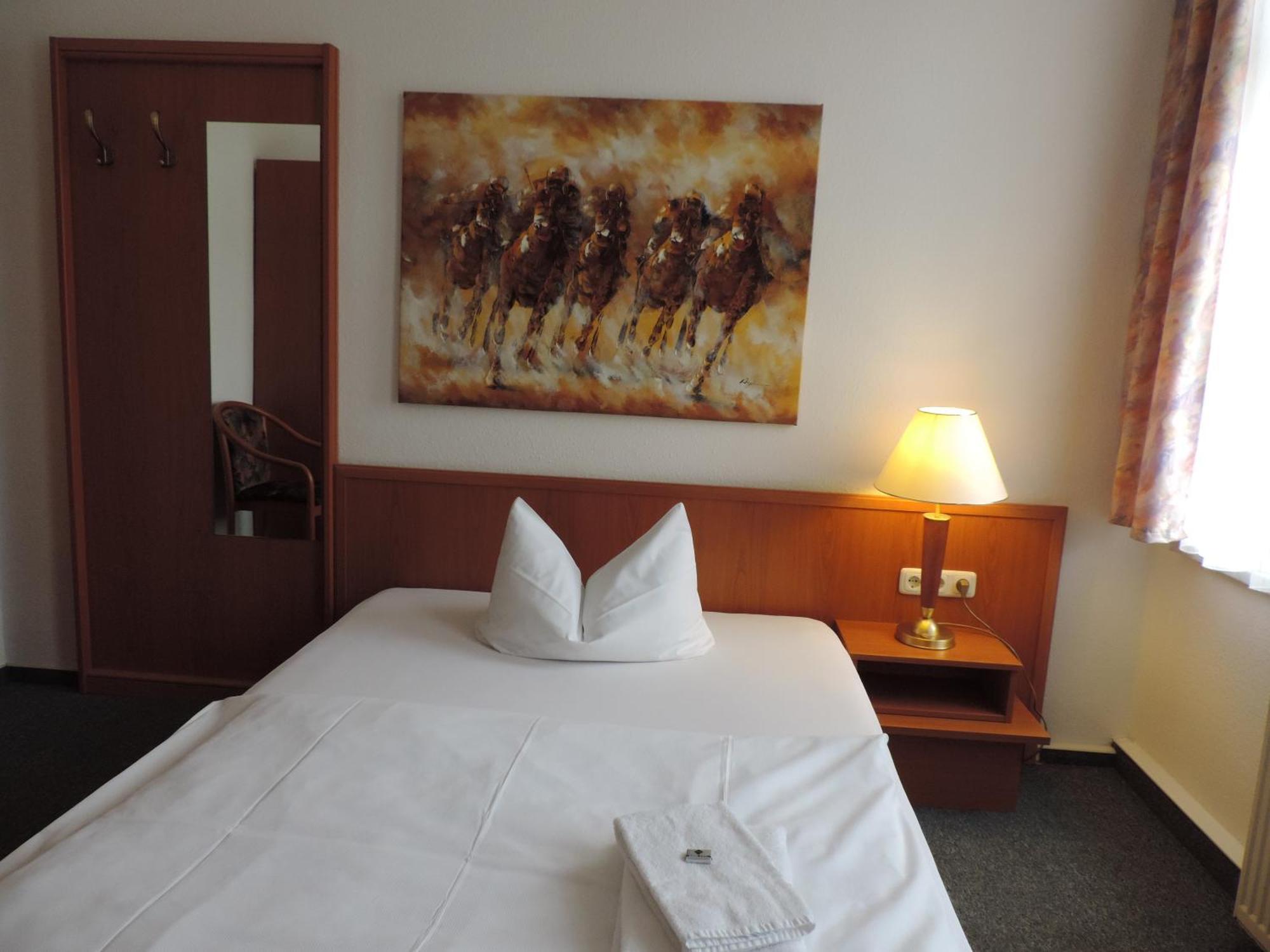 Hotel Carl Von Clausewitz Burg bei Magdeburg Chambre photo
