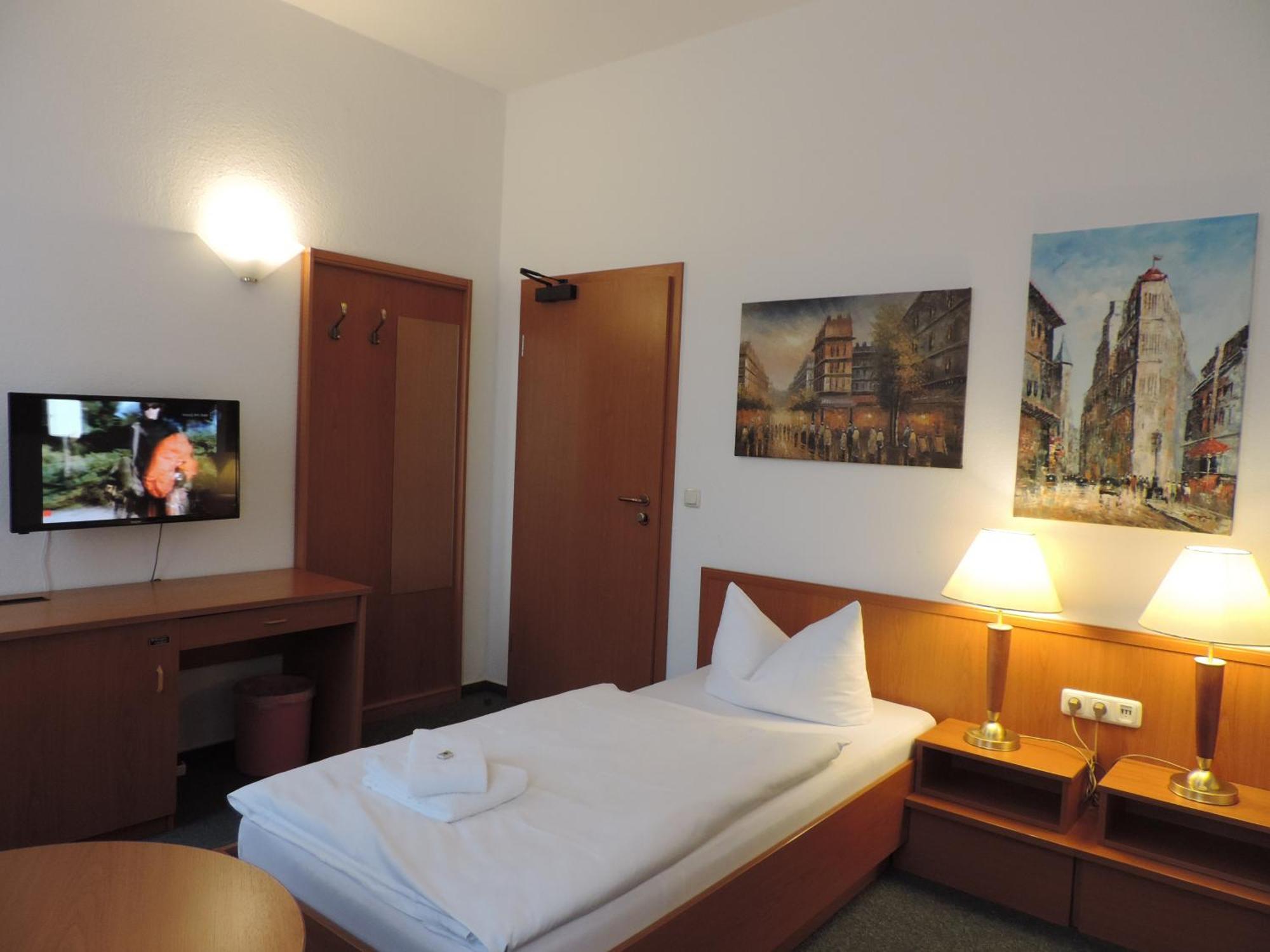 Hotel Carl Von Clausewitz Burg bei Magdeburg Chambre photo